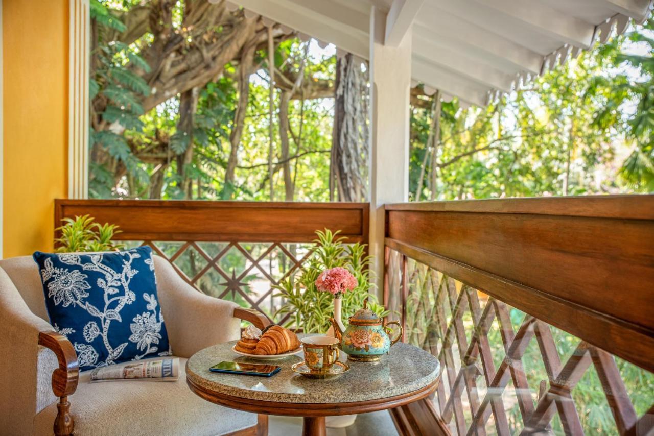 Taj Holiday Village Resort & Spa, Goa Candolim Exterior photo A balcony at the hotel