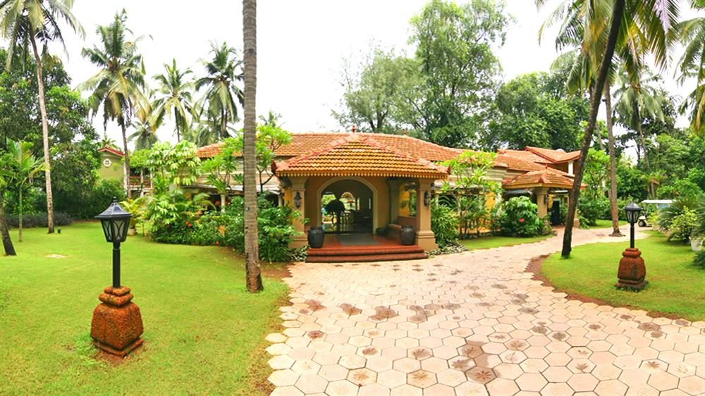 Taj Holiday Village Resort & Spa, Goa Candolim Exterior photo The Leela Palace, Bangalore
