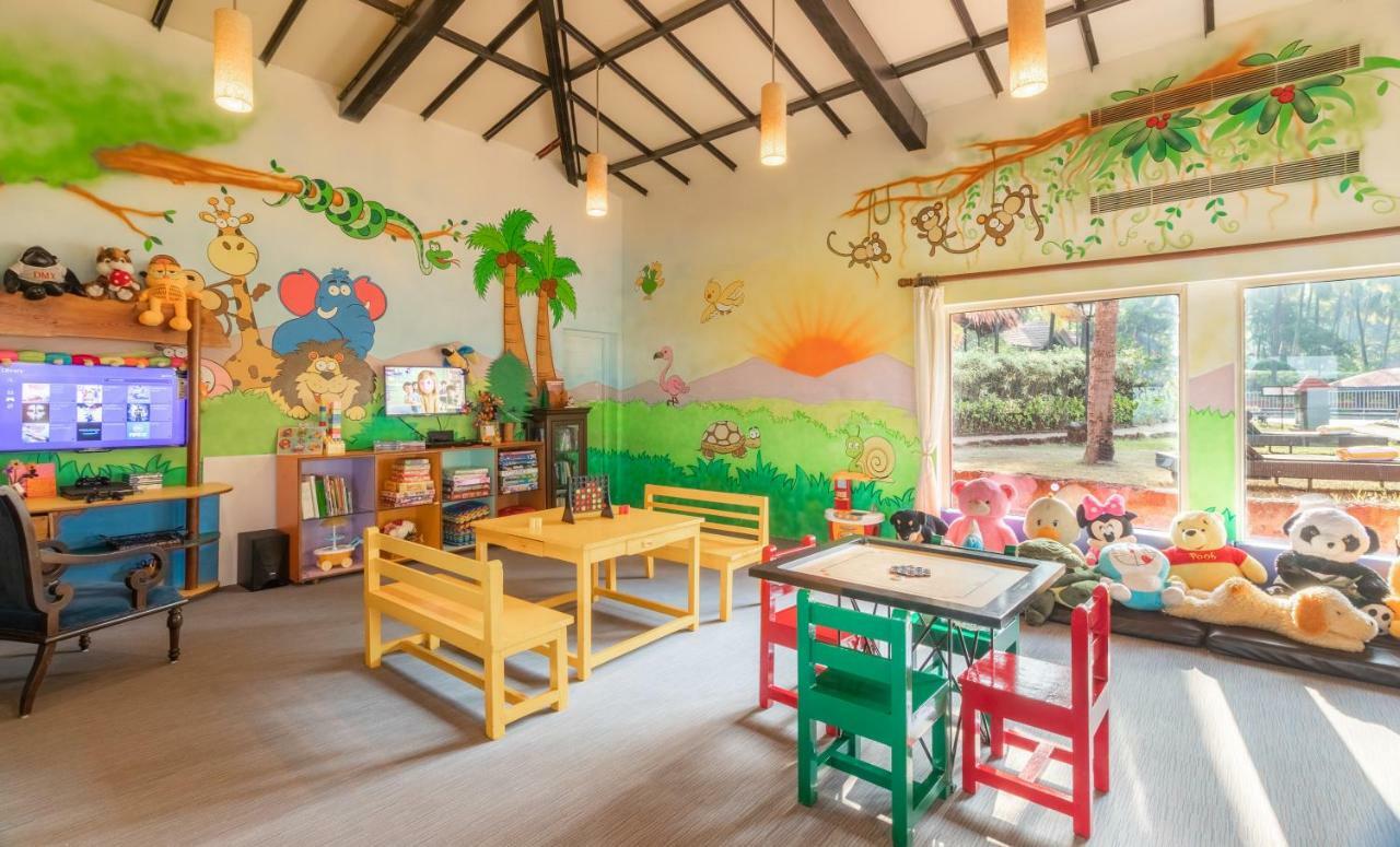 Taj Holiday Village Resort & Spa, Goa Candolim Exterior photo The Children's Club at the Royal Garden Resort